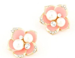 Pink Flower Pearl Stud Earrings